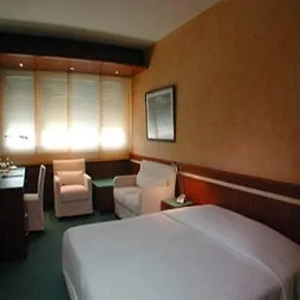 Hostellerie De La Vendee Lancy Svizzera