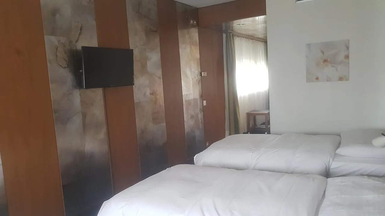 *** Hotel Hostellerie De La Vendee Lancy Svizzera