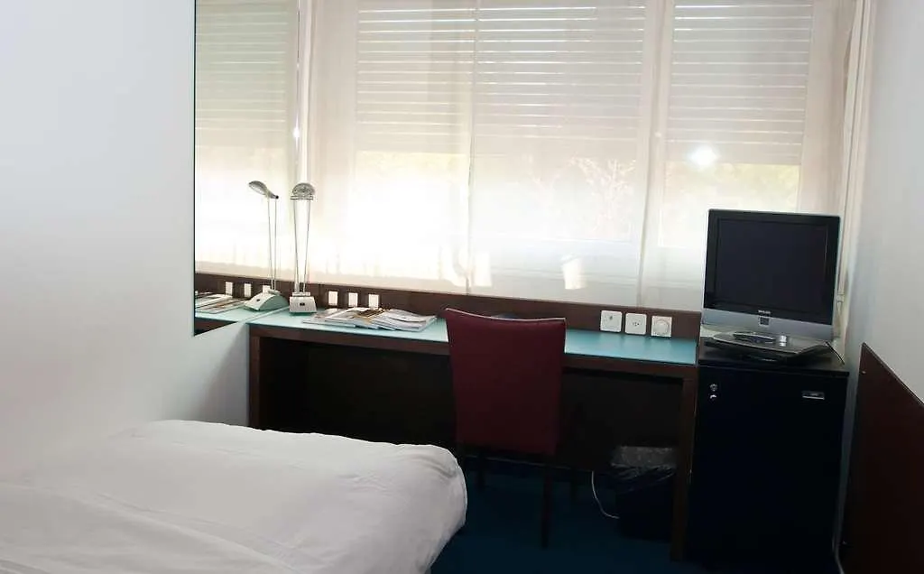 Hostellerie De La Vendee Lancy